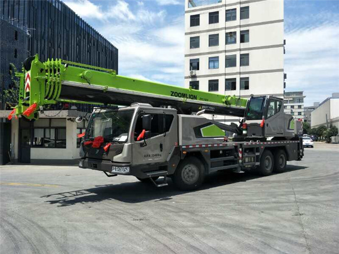 跨街廣告牌的高空安裝注意事項